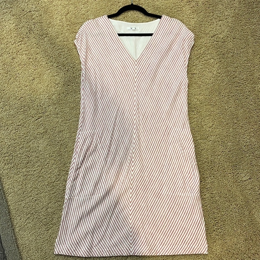 Red and white striped linen blend Splendid dress with pockets size small.